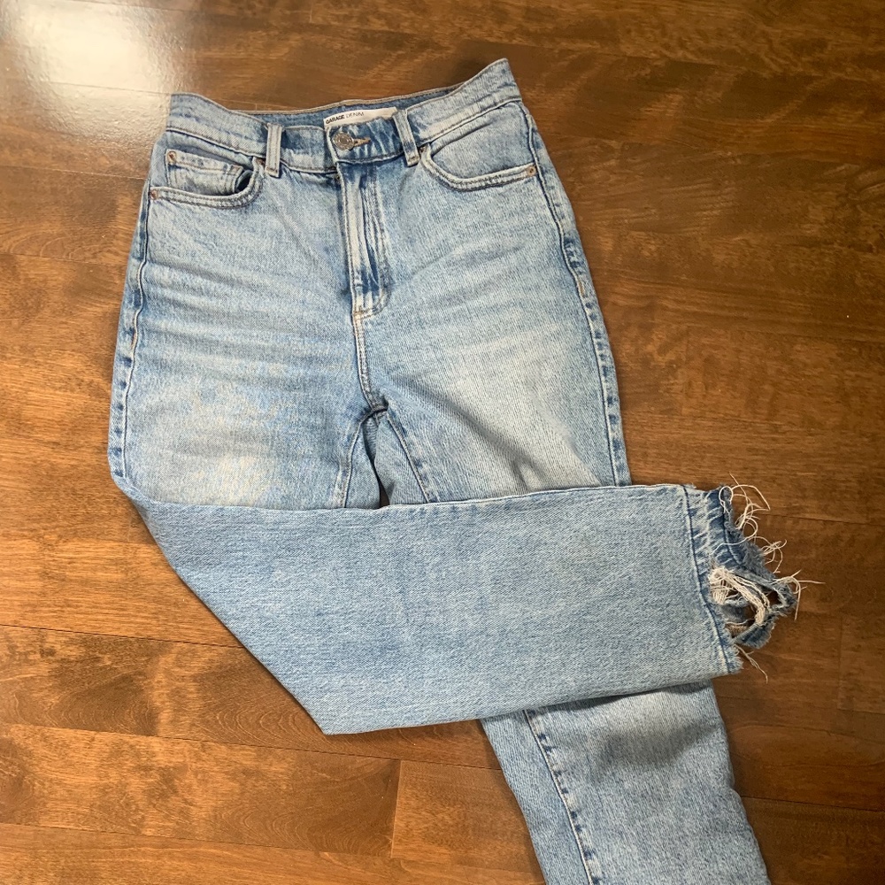 Light Blue Garage Jeans Distressed at Bottom Size 0 waist 24